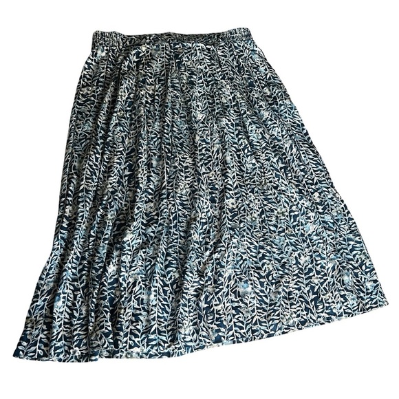 maggie mcnaughton Dresses & Skirts - Vintage Maggie McNaughton Midi Skirt Blue Floral Size 18W Cottagecore Bohemian